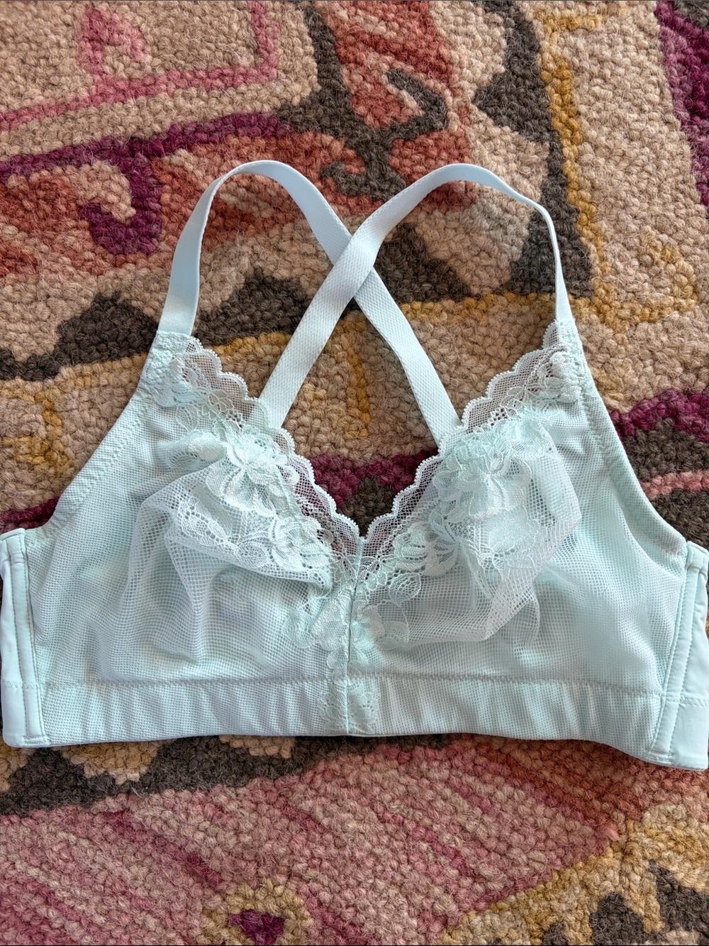 NATORI Lace-Trim Light Mint Bralette with Crossback Straps